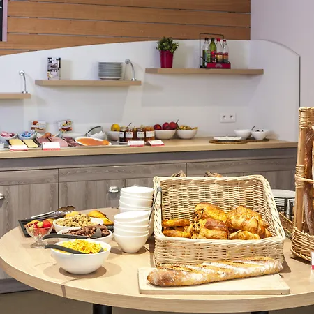 Brit Toulouse - L'esplanade מלון