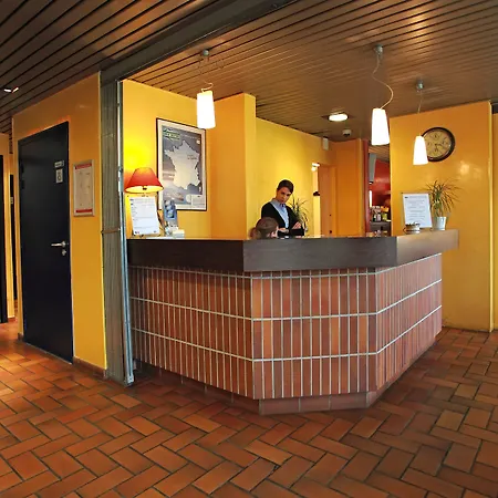 Brit Toulouse - L'esplanade מלון קולומייר