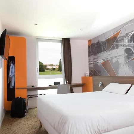 Otel Brit Toulouse - L'esplanade Colomiers