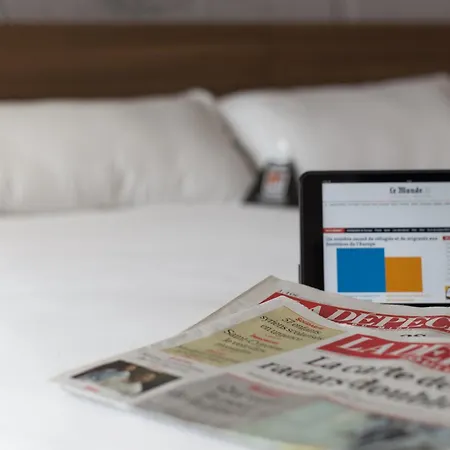 Brit Toulouse - L'esplanade Otel