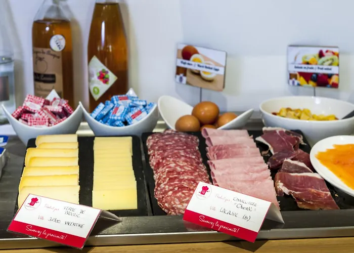 Brit Toulouse - L'esplanade Отель