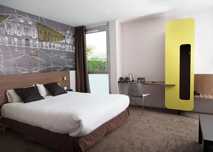 Отель Brit Toulouse - L'esplanade 3*